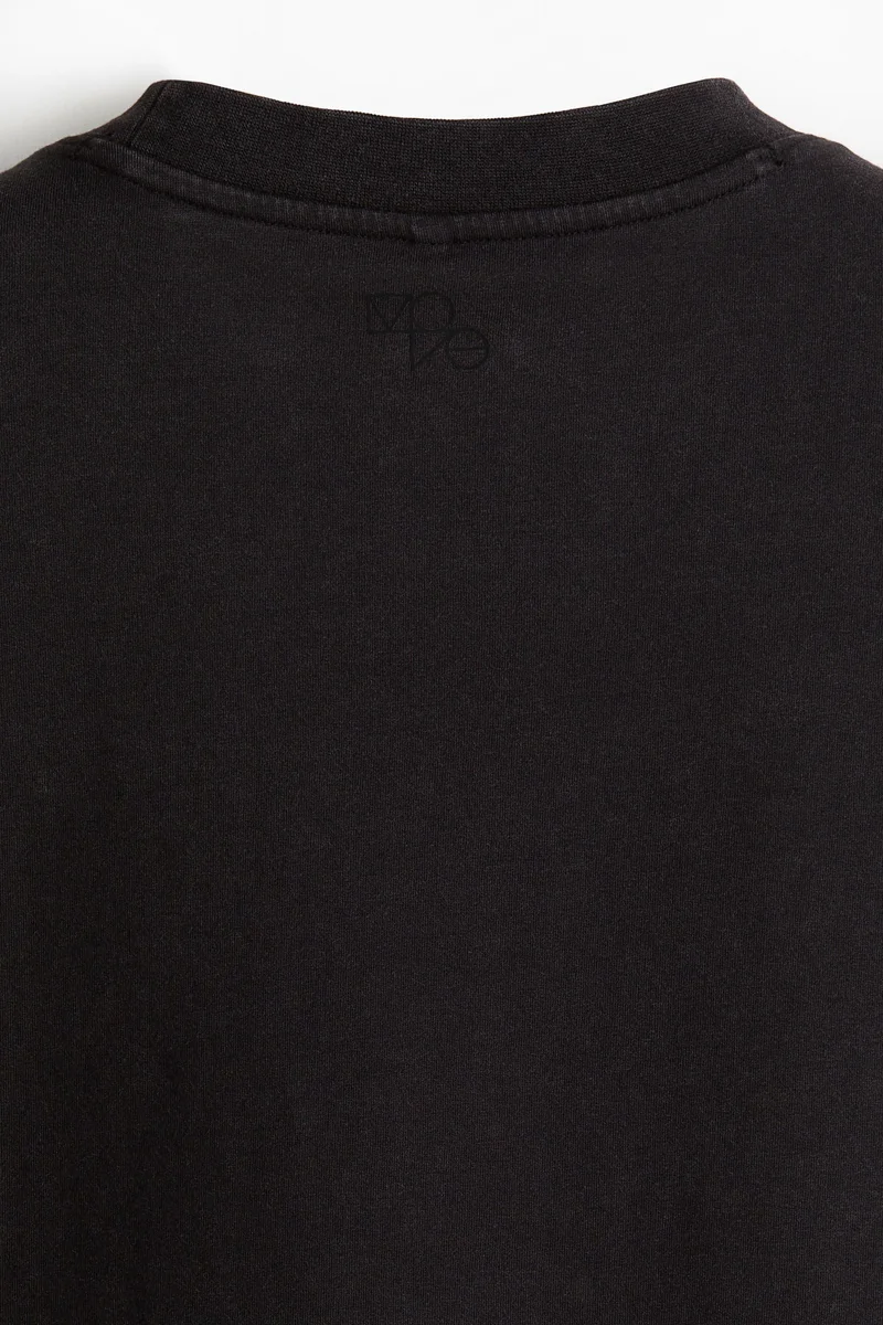 H&M Boxy-style sports top with DryMove™